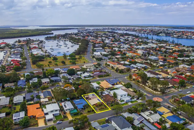 47 Bruce Avenue, Paradise Point QLD 4216