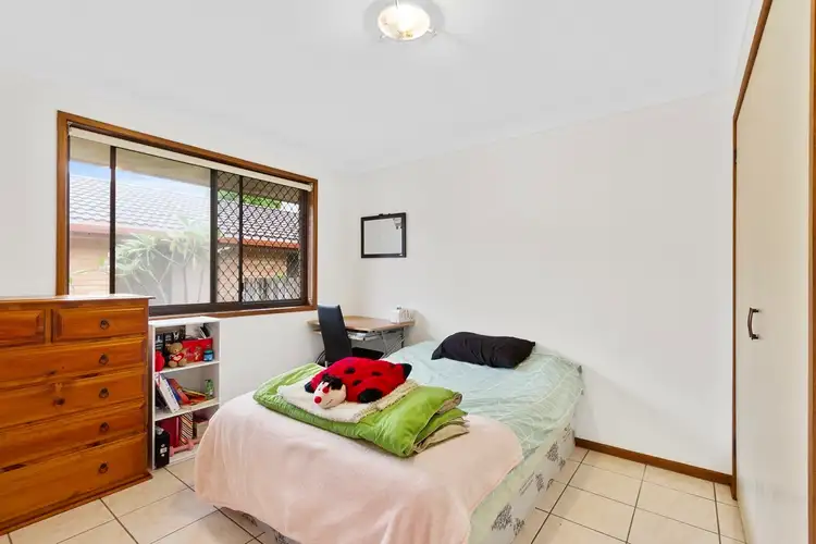 2/32 Proud Street, Labrador QLD 4215