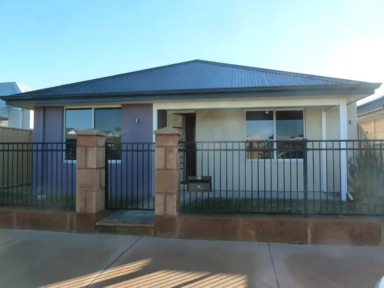 10 Weetman Road, Hammond Park WA 6164