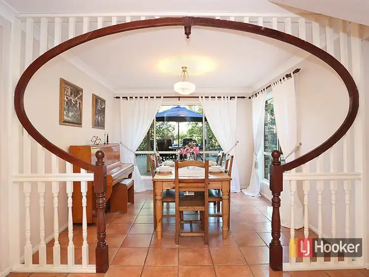 Sixth view of Homely house listing, 10 Quetta Close, Carindale QLD 4152