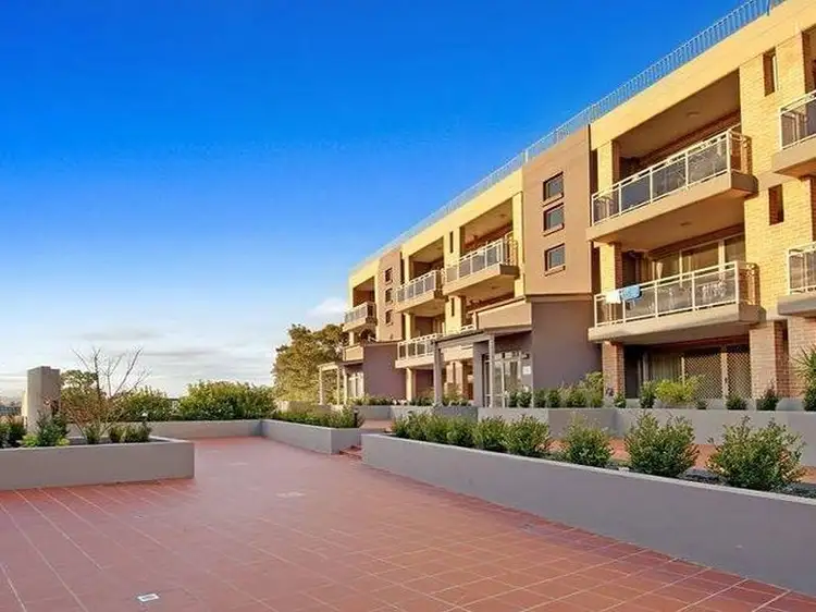 25/548-556 Woodville Road