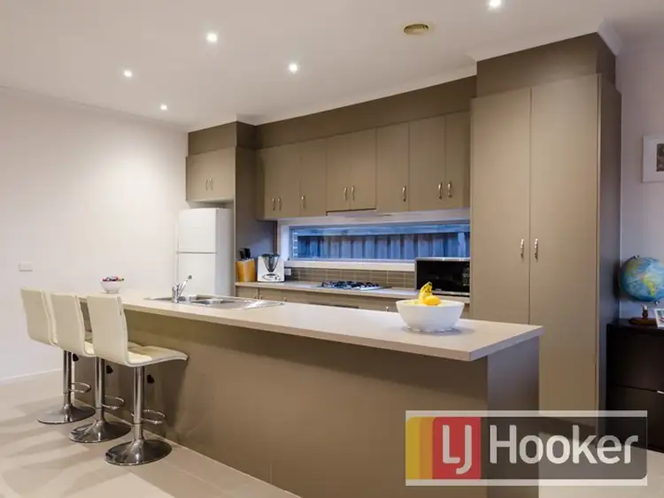 Third view of Homely unit listing, Unit 4/7-8 Roseville Court, Berwick VIC 3806