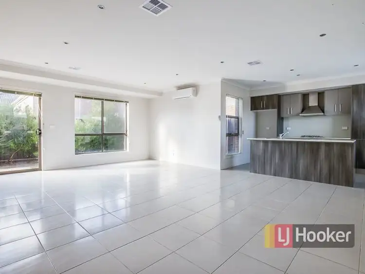 Fifth view of Homely townhouse listing, 51 Greenleaf Circuit, Tarneit VIC 3029