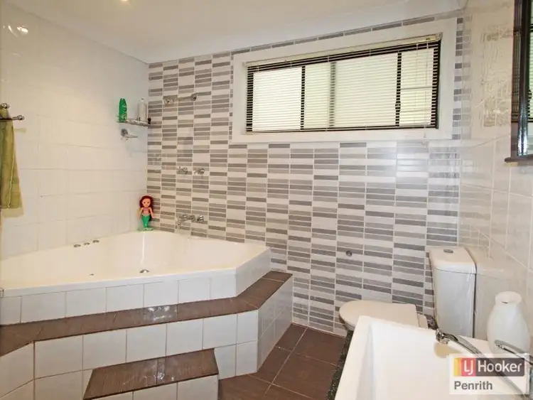 Seventh view of Homely house listing, 18 Kilkenny Road, South Penrith NSW 2750