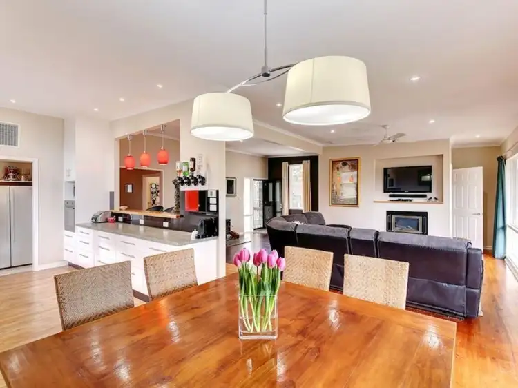 98 Sheoak Road, Crafers West SA 5152