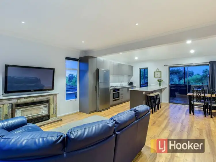 Sixth view of Homely house listing, 7 Myrtle Grove, Doveton VIC 3177