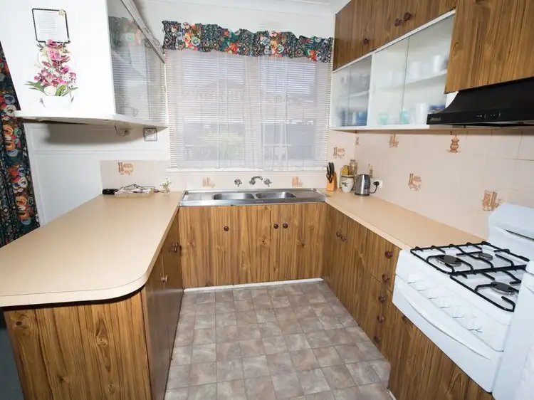 Fourth view of Homely house listing, 10 Charles Street, Benalla VIC 3672