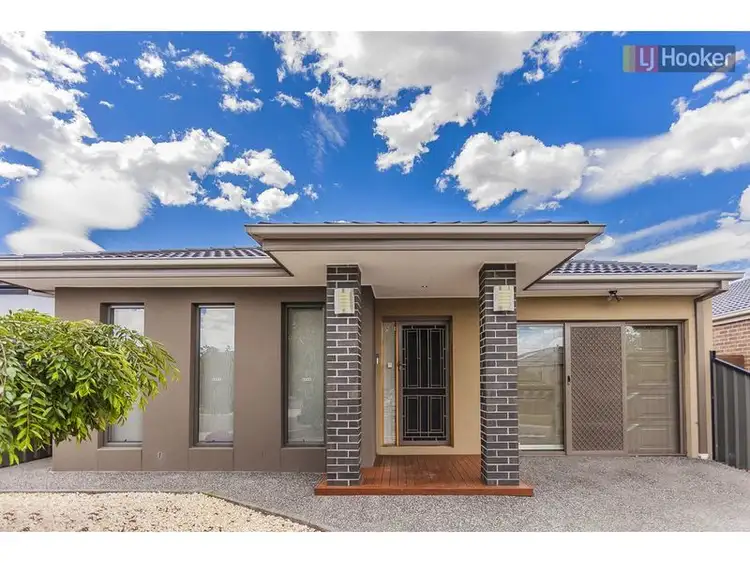 Main view of Homely house listing, 8 Hennessy Street, Craigieburn VIC 3064