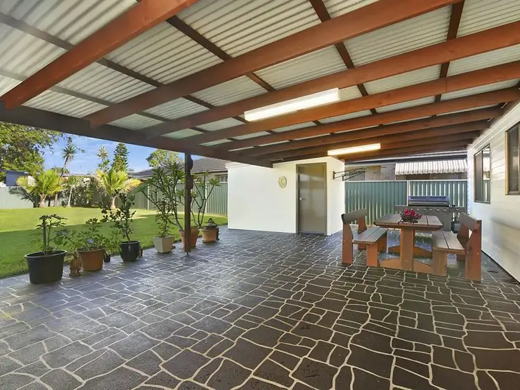 32 Gascoigne Road, Gorokan NSW 2263