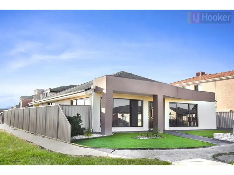 1 Neptune St, Roxburgh Park VIC 3064