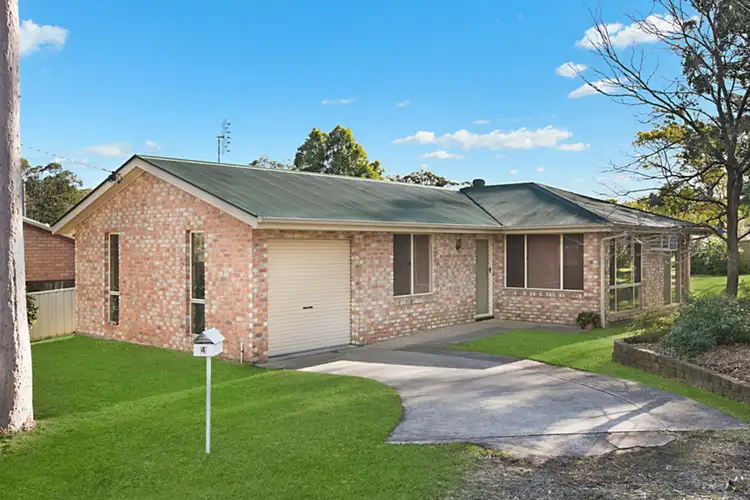 4 Wingfield Street, Windermere Park NSW 2264