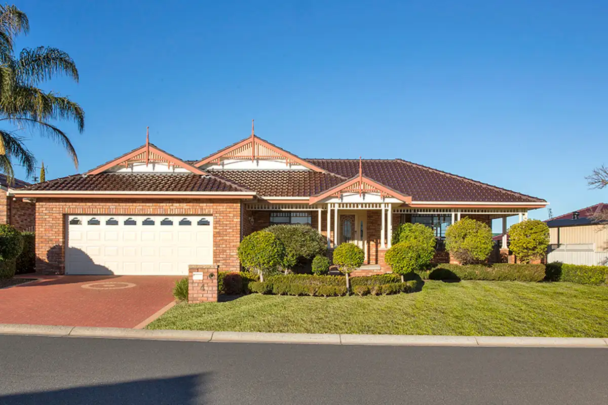 Main view of Homely house listing, 4 Mulwala Close, Tamworth NSW 2340