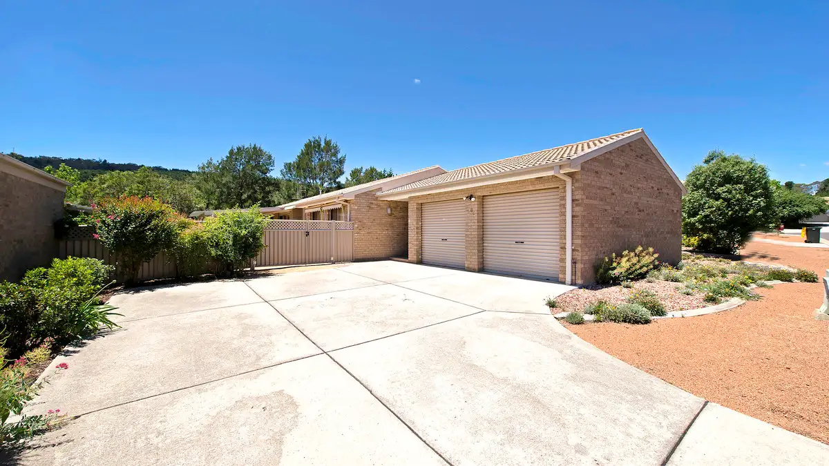 Main view of Homely house listing, 6/52 Hansen Circuit, Isaacs ACT 2607