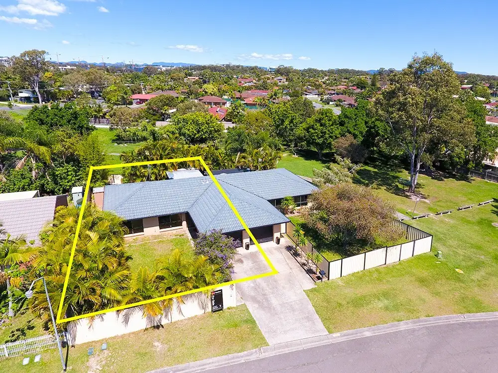 Main view of Homely unit listing, Unit 2/20 Orkney Place, Labrador QLD 4215