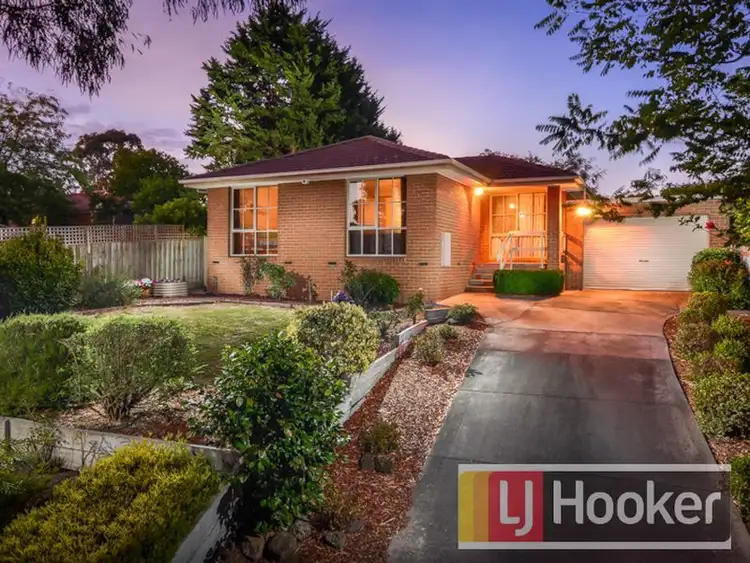 22 Howitt Court, Berwick VIC 3806
