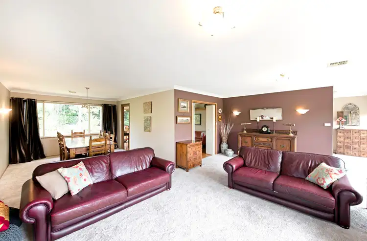 Fifth view of Homely house listing, 2 Hobby Place, Kambah ACT 2902