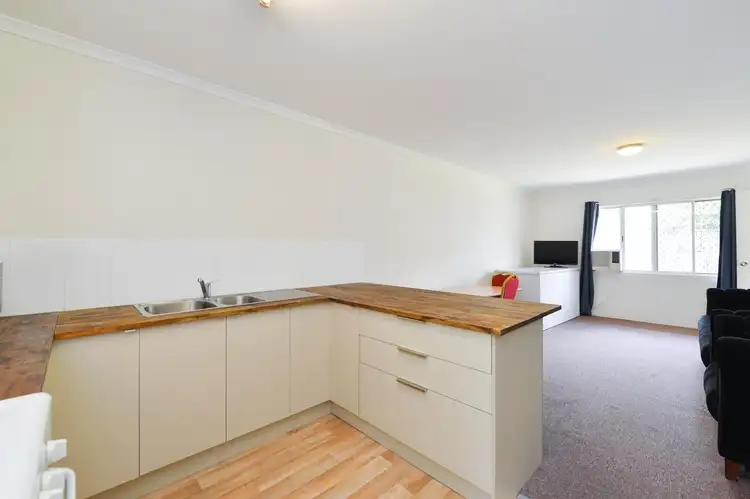 Fifth view of Homely unit listing, Unit 4/49 Off Lane, Gladstone Central QLD 4680