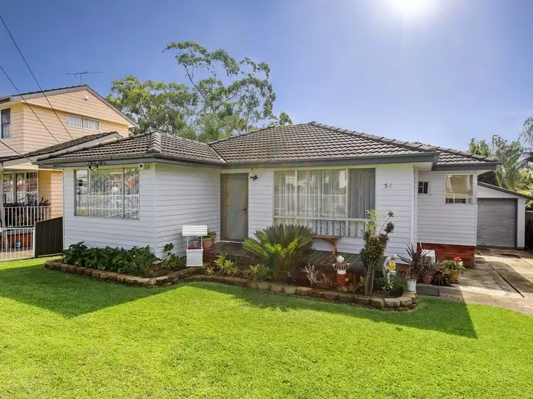 51 Eyre Street, Smithfield NSW 2164