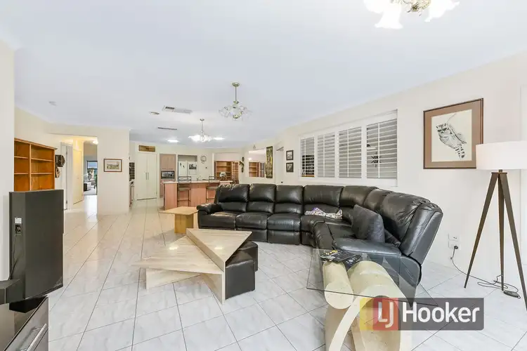 Fifth view of Homely house listing, 9 Genoa Grove, Pakenham VIC 3810
