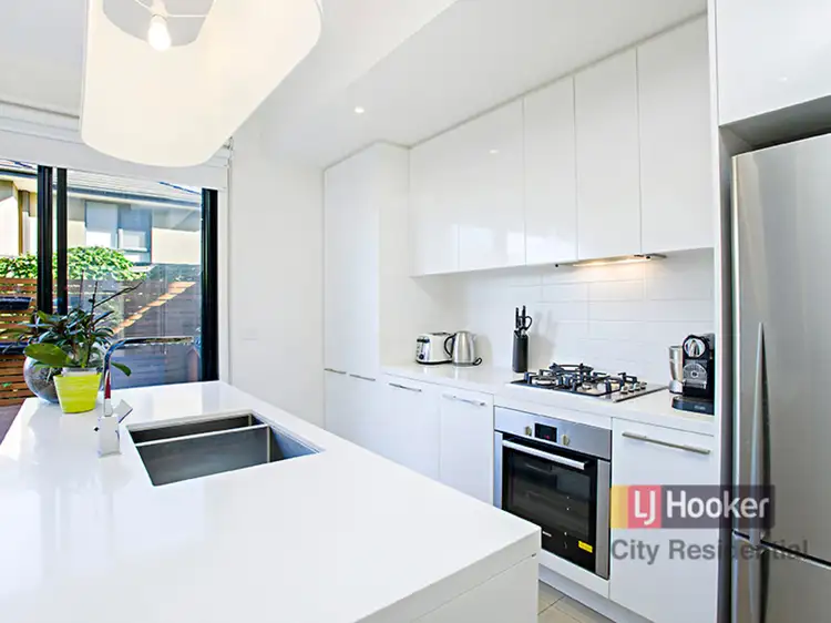 Third view of Homely townhouse listing, 44 Primrose Avenue, Cheltenham VIC 3192