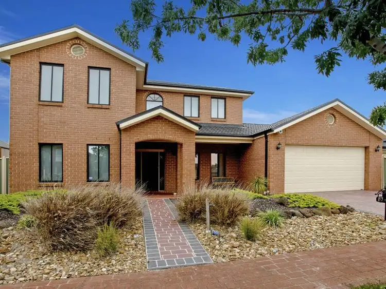 83 Glastonbury Circuit, Point Cook VIC 3030