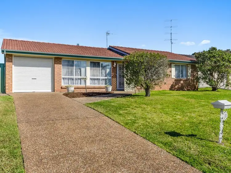11 Ribbonwood Place, Albion Park Rail NSW 2527