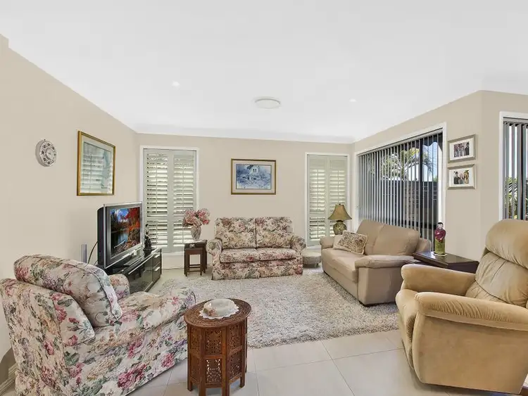 Fourth view of Homely semi-detached listing, 49 Shortland Avenue, Killarney Vale NSW 2261