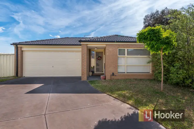 4 Belvedere Drive, Pakenham VIC 3810