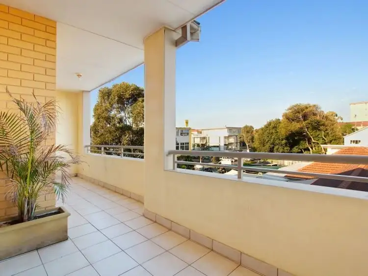 Sixth view of Homely apartment listing, 9/62 Beach Road, Bondi Beach NSW 2026