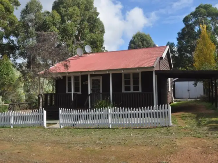 18 Central Street, Quinninup WA 6258