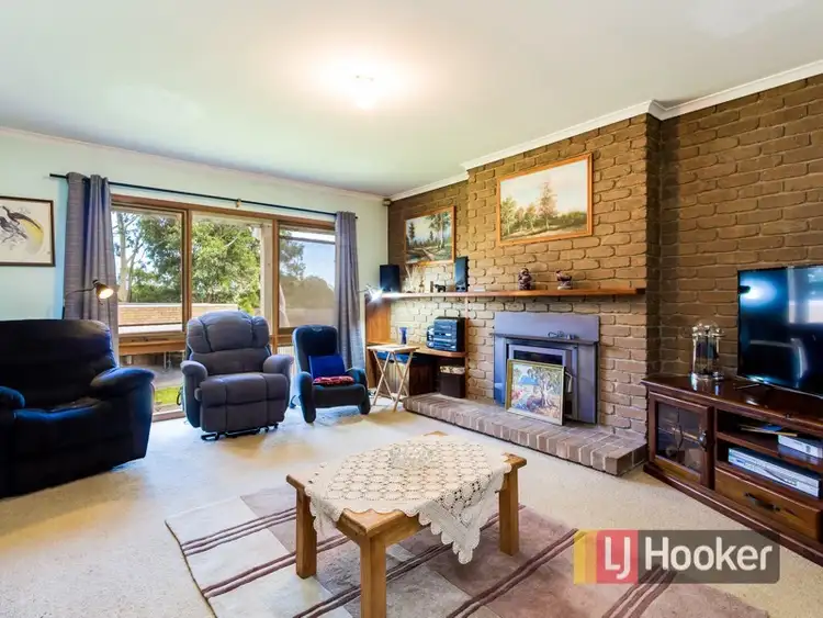 Third view of Homely house listing, 4 Rubida Court, Endeavour Hills VIC 3802