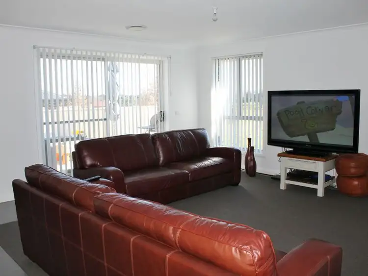 Sixth view of Homely semi-detached listing, 7 Mendel Drive, Kelso NSW 2795