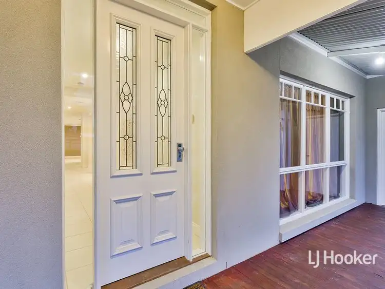 Second view of Homely house listing, 5 Messina Crescent, Point Cook VIC 3030