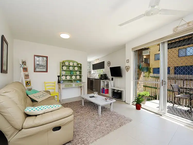 Fourth view of Homely unit listing, 2 & 3/16 William Street, Alexandra Headland QLD 4572