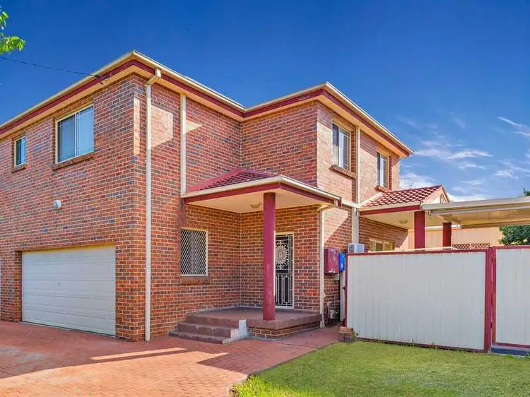 2/40 Roberts Road, Greenacre NSW 2190