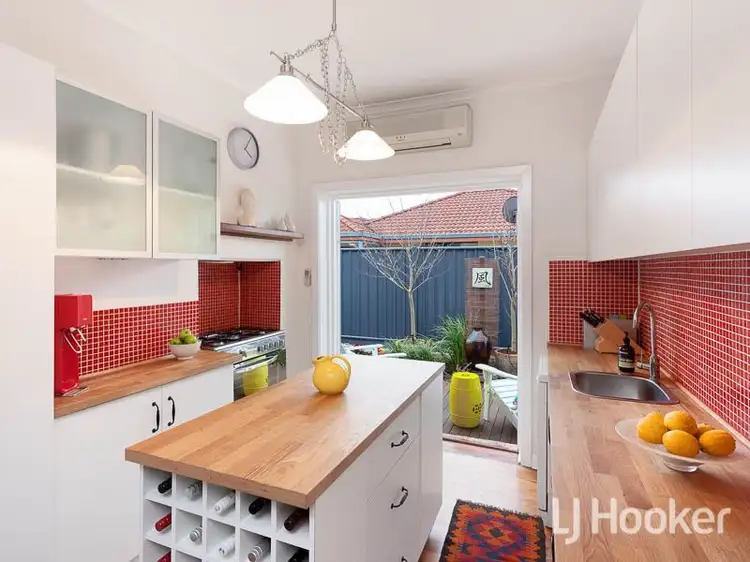 35 Griffin Crescent, Manning WA 6152
