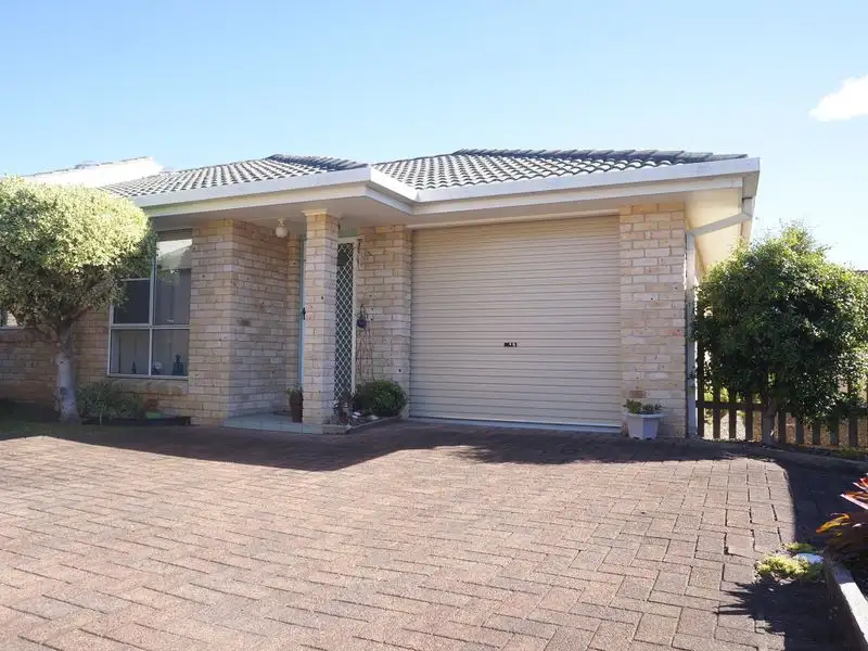 Main view of Homely villa listing, 3/37 Old Bar Road, Old Bar NSW 2430