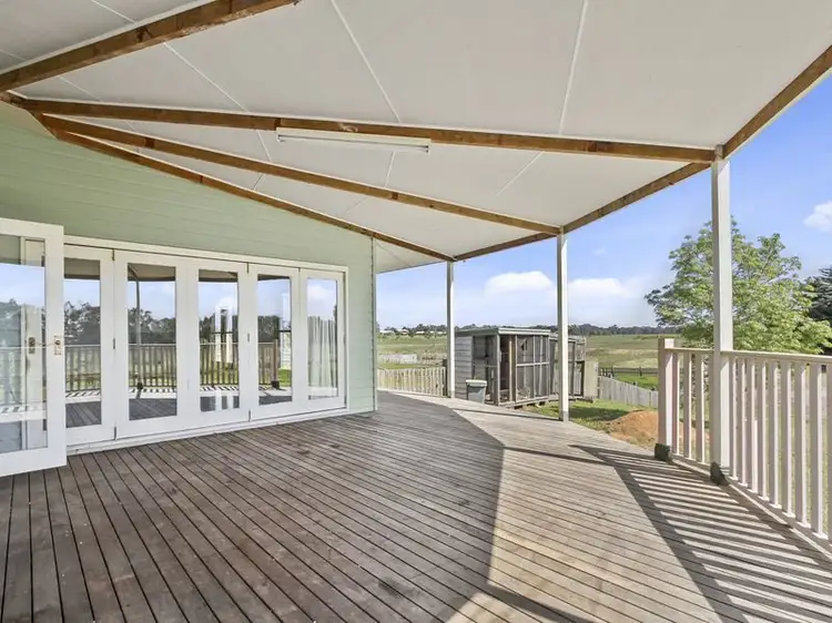 Fifth view of Homely house listing, 2B Finegan Court, Sale VIC 3850