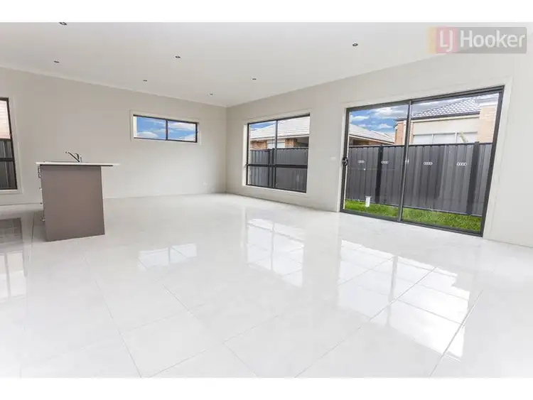 Fifth view of Homely house listing, 31 Groveton St, Craigieburn VIC 3064