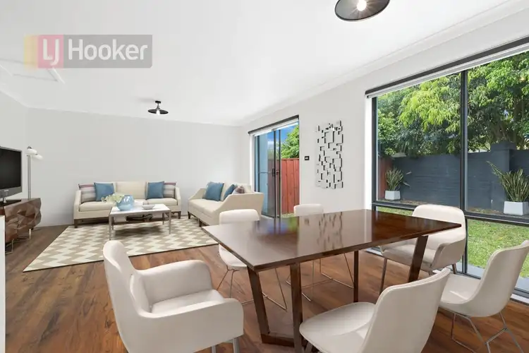 2/27 Aurora Place, Bateau Bay NSW 2261