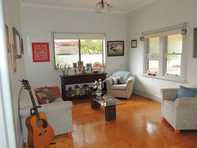 Fifth view of Homely house listing, 10 Kimberley Avenue, Swan Hill VIC 3585