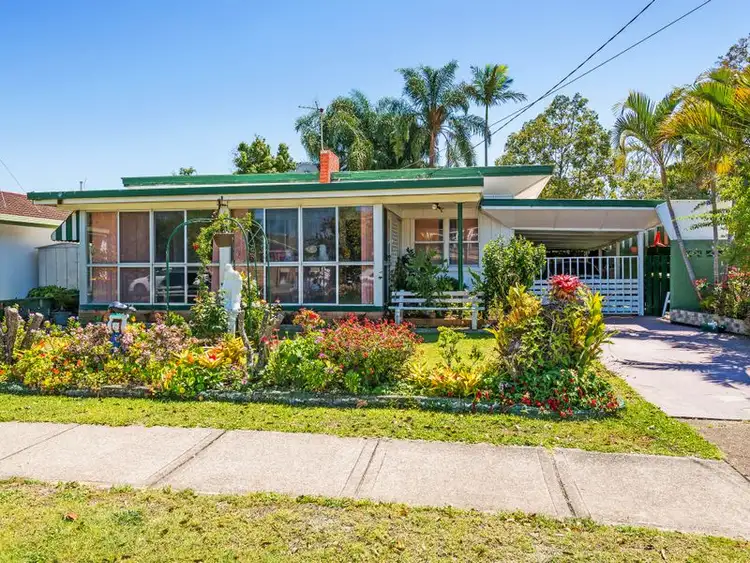 31 Milton Avenue, Paradise Point QLD 4216