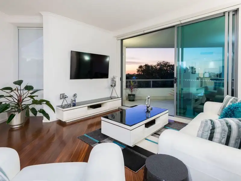 Main view of Homely apartment listing, 18T/20-28 Bayview Street, Runaway Bay QLD 4216