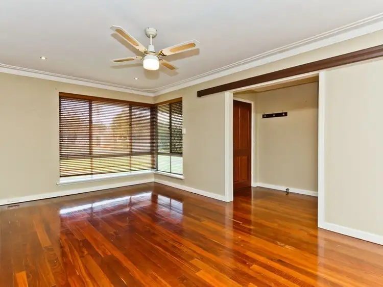 Second view of Homely house listing, 11 Pudney Place, Orelia WA 6167