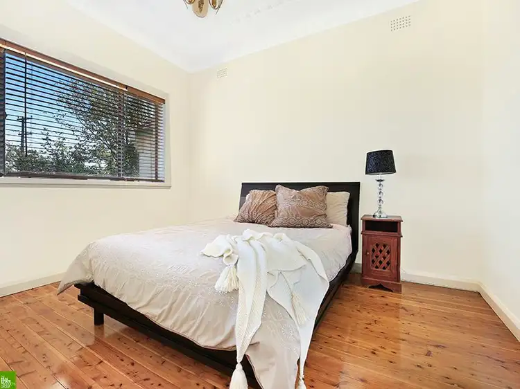 Fifth view of Homely house listing, 9 St Cloud Crescent, Lake Heights NSW 2502
