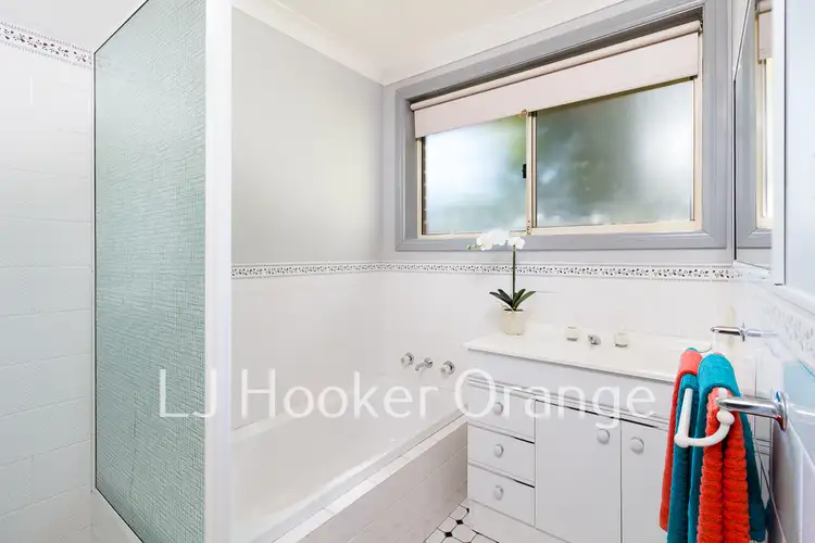 Fourth view of Homely unit listing, 1/388 Peisley Street, Orange NSW 2800