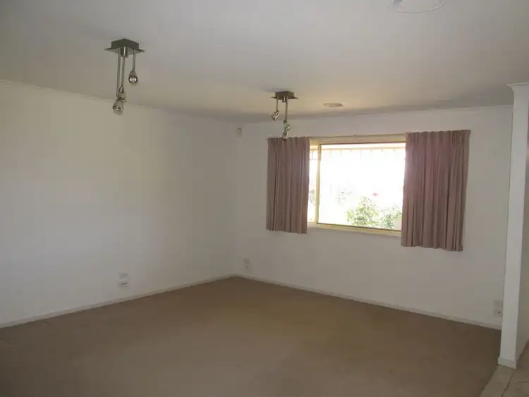 Sixth view of Homely house listing, 25 Charlton Place, Bairnsdale VIC 3875