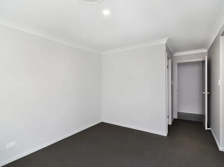 Fifth view of Homely semi-detached listing, 1/18 Wallis Avenue (CANTON BEACH), Toukley NSW 2263