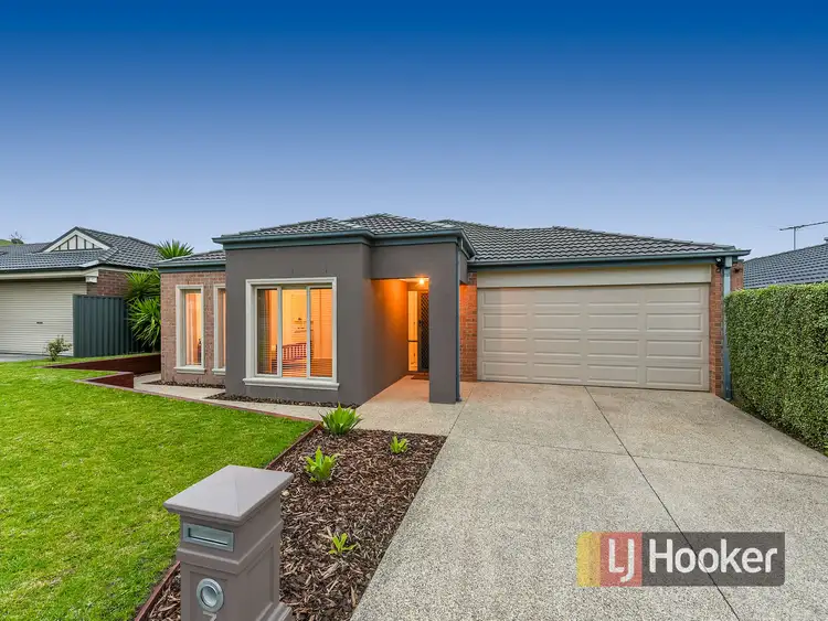 Second view of Homely house listing, 7 Pashia Grove, Pakenham VIC 3810