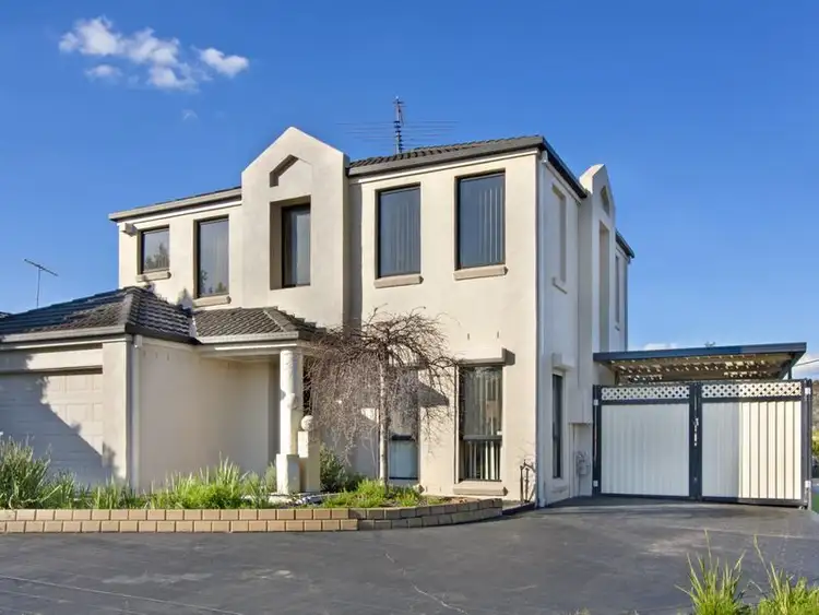 1 Gladstone Close, West Hoxton NSW 2171